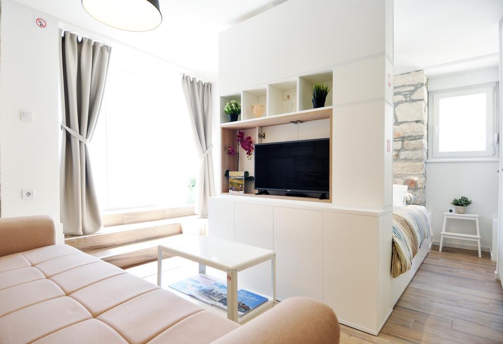 Amfora Deluxe Studio Пула Экстерьер фото