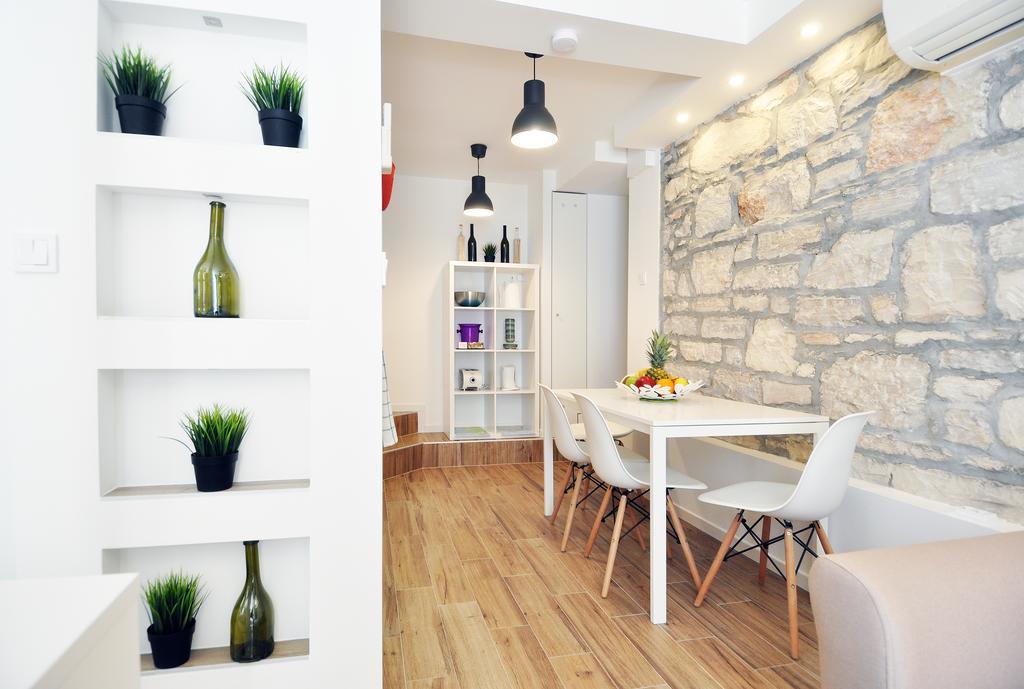 Amfora Deluxe Studio Пула Экстерьер фото