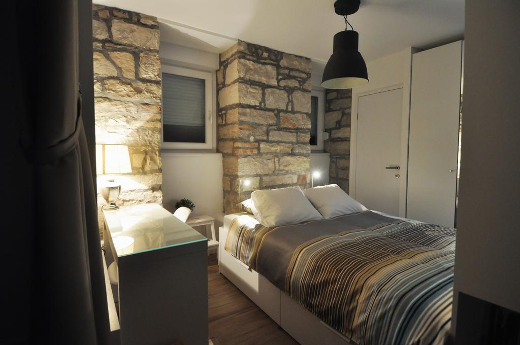 Amfora Deluxe Studio Пула Экстерьер фото