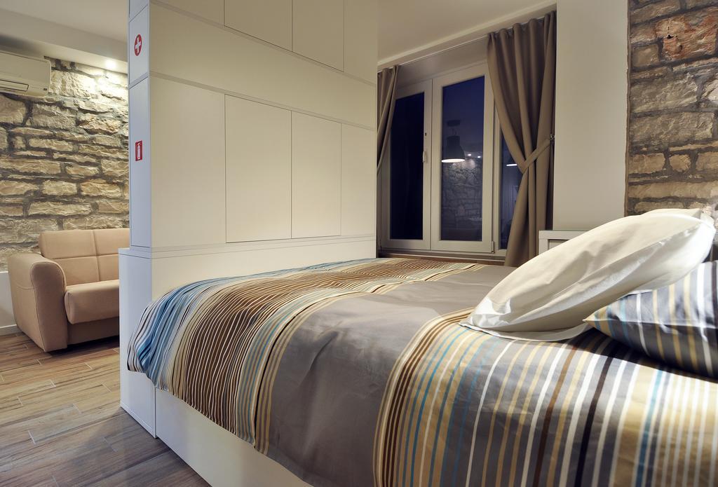Amfora Deluxe Studio Пула Экстерьер фото